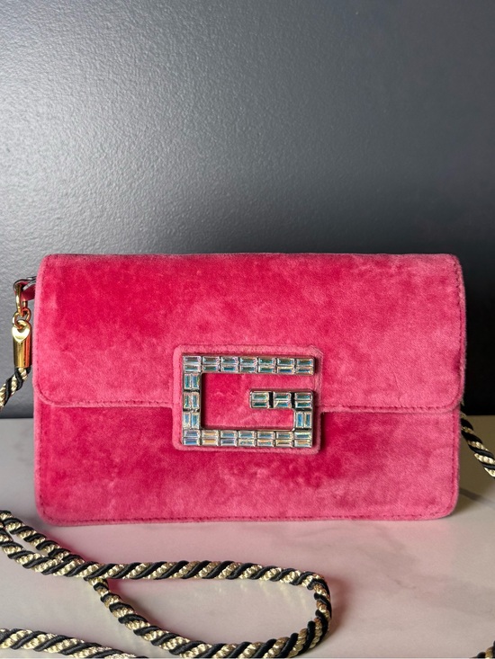 Gucci Handbags - Gucci pink bag
